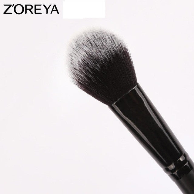 ZOREYA Brand 2017 New  Cosmetic Makeup Brush Cheek Blusher Powder Foundation Fan Blusher Brush Fashion Design  2*